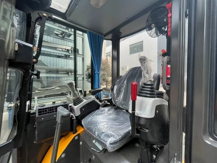 Mini Excavator 600 kg high quality